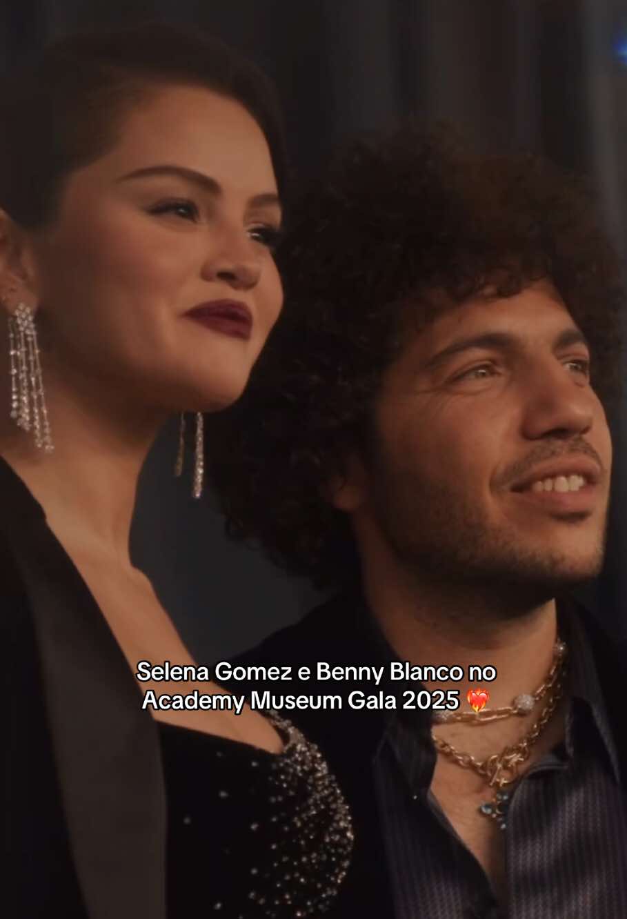 Selena Gomez e Benny Blanco no Academy Museum Gala 2025 ❤️‍🔥 @Selena Gomez @benny blanco  #selenagomez #bennyblanco #academymuseumgala #videoviral #viraltiktok 