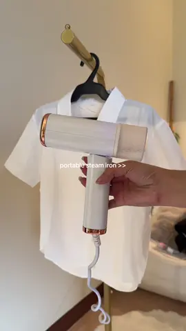 Hindi na lalabas ng gusot ang damit #iron #steamiron #portablesteamiron #handheldiron 