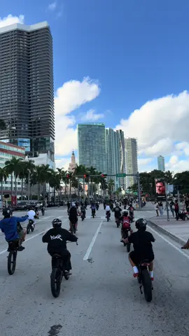 Surron Mega Ride Miami #surron #surronster #miami #rideout 