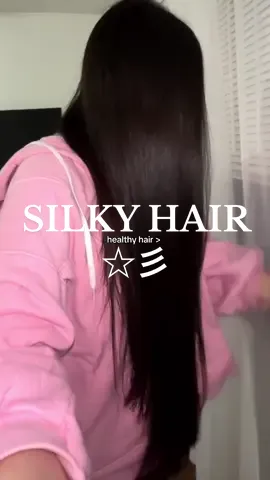 the best thing past me ever did for current me is decide in high school that I was going to stop dying my hair and grow it out and have the longest healthiest hair possible ✨  ##longhair##hairtok##hairgoals##haircare##silkyhairhairtip 