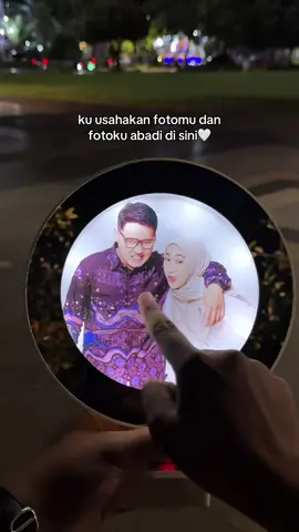 Bukan sekedar cermin tapi kenangan abadi kita🤍#kadobuatcewek #idekadoulangtahun #cermincustom #cerminajaib #cermincustomfoto 