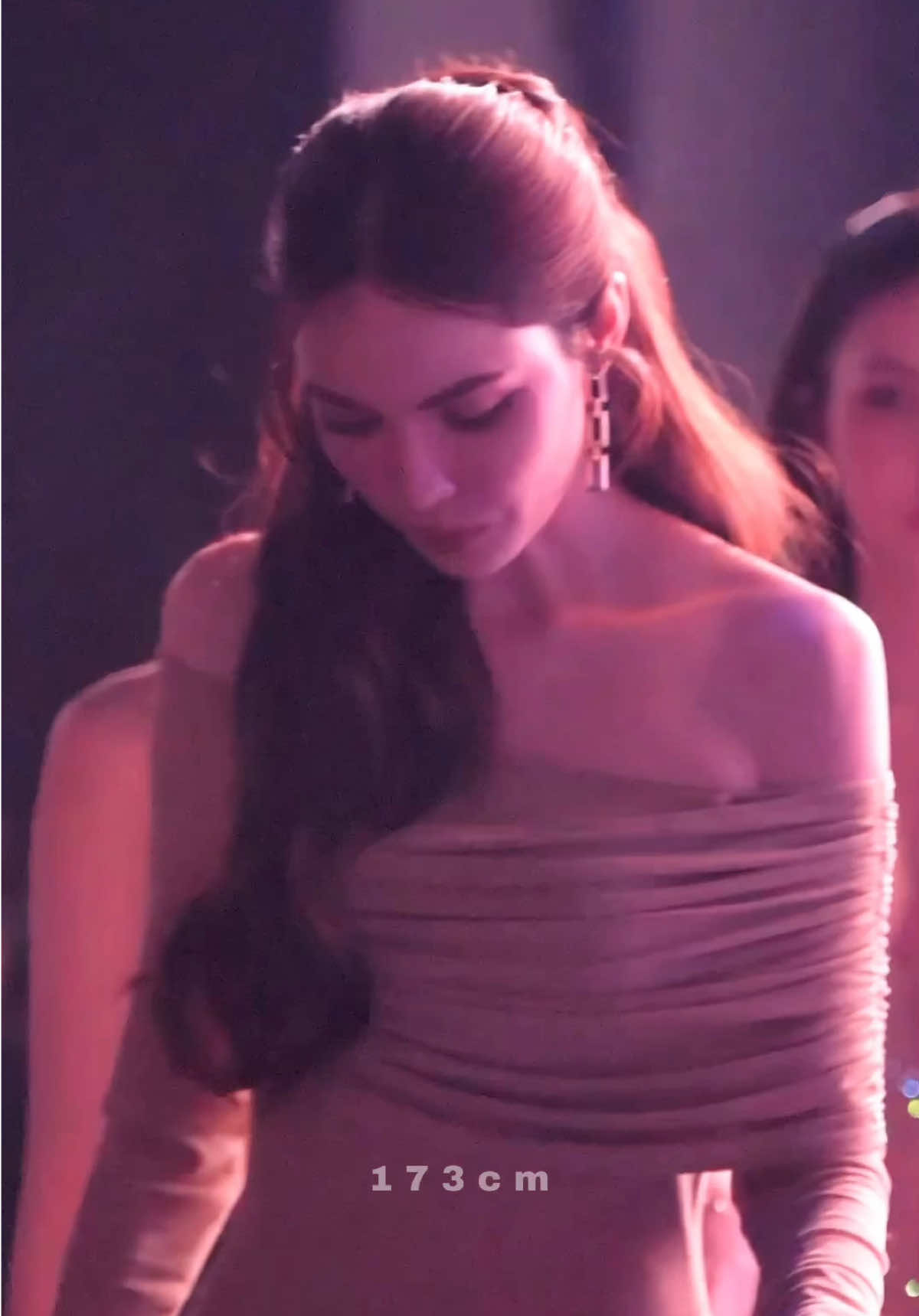 เป็นแก้วเป็นแสงมากความออร่ามืดแค่ไหนก็เห็นความสวย🫶🏻🥰🤍 @Charlotte A. #ชาล็อตออสติน #CharlotteAustin #ชาล็อต #charlotte #CharlotteAtFinalMGI25 