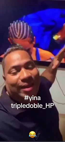 YINA LA GALLINA #streamfighters #westcol #valdiri #yinaCAGADA 