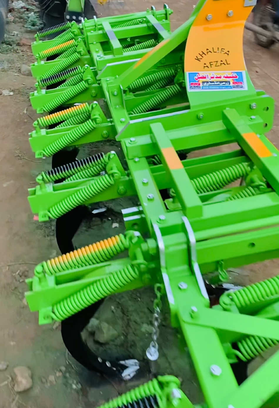 9 کڑ کر کے بھی چلا سکتے 11 کر کے بھی چلا سکتے #khalifahafzalzaraiindustryokara #khalifahmudasar #foryou #zaraiindustry #agriculture 