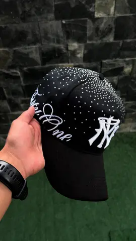 31 HATS “thirtyone forever” ❤️ #emporiocrowns #dandyhats #fyppppppppppppppppppppppp #g5 #hype 