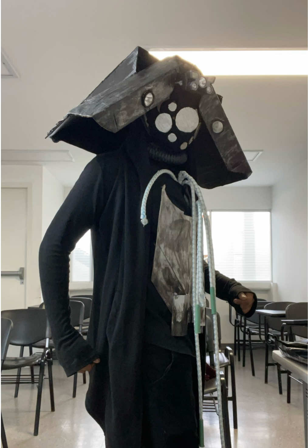 Fue para una exposición de la guerra de los mundos 😔✌🏽  #disfraz #eliothd #hgwells #cienciaficcion #octubre  