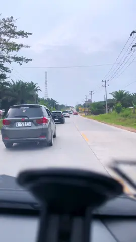 Kemana kita 🤣🤣#fyp #traveltiktok #driver #seinkirijalurkanan #lintastimur @Mr.Ojan21 @yuyuuuuu @Fazarahaulia @DJ AYYA CANTIK KALI 