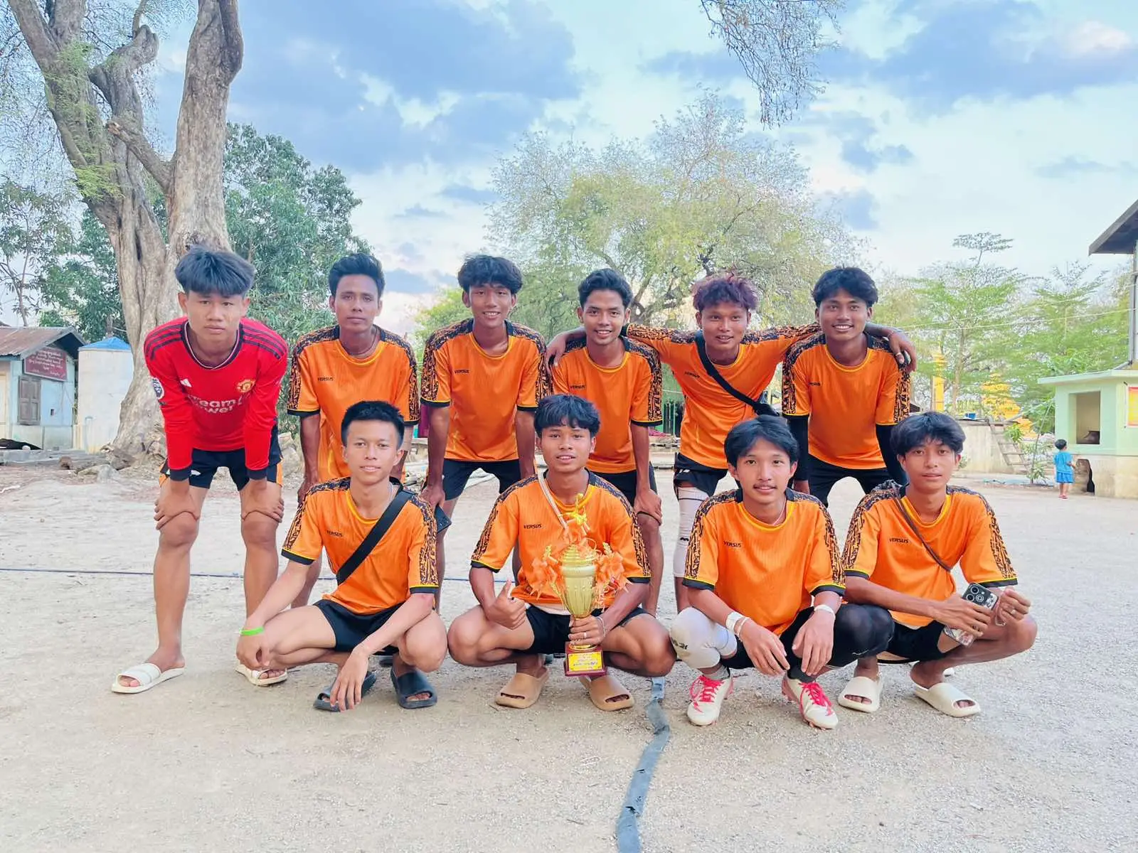 #ဒီနှစ်ကတော့လူမစဒ့တော့ဖူးကွာ🥹#@.w55524 @chit. oo. wai @Ķ.ťhuřa😍😍 