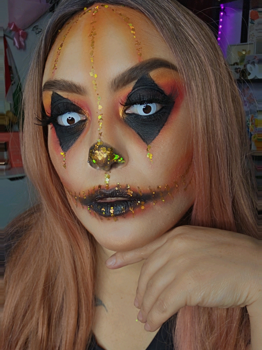 CADA QUIEN TENDRA UNA OPINION DISTINTA DE MI. #teamcorazones❤💯 #farmasigirl #halloween2025 #makeup #