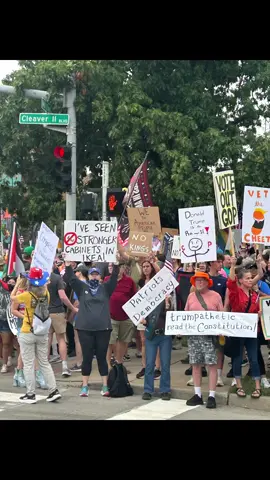 Silence is violence #nokingsinamerica 