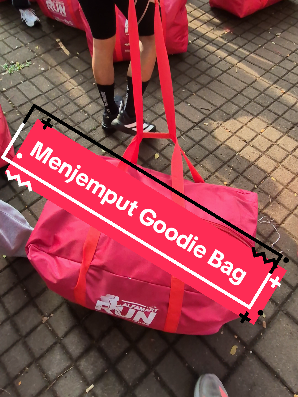 Lika liku menjemput goodie bag alfamart run 2025 #alfamartrun2025 #alfamart #goodiebag #Running #lari @Eskrim mekdi @alfamartku 