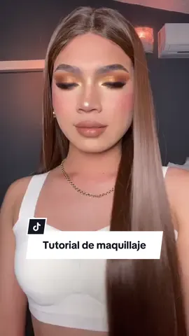 Tutorial de maquillaje para resaltar tus ojos color café, utilizando colores cálidos, como el café, naranja y amarillo colores para personas otoño. comenta si te gustaría ver más tutoriales!🍁✨ #makeuptutorial #esquizobelica #makeup 