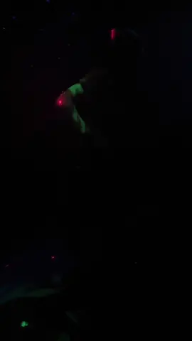 bóng tối mờ ảo hoá thân thành siêu nhân giải cứu thế giới😂😂#nguoivietnamtaidailoan🇻🇳🇹🇼 #20thainguyen #xuhuongtiktok #fly 