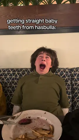 thanks to my dad for recording and my mom watching me get teeth in broad night light #fyp #viral #teeth 