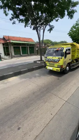 Bersetan diterbangkan 🔥 @May.Denis si anak banyak dosa