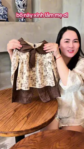 Bộ bé gái thiết kế phong cách Hàn Quốc #thoitrangtreem #tiktokshop #bobegai #setbegai 