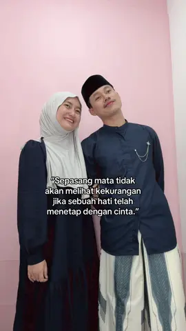 Bahagiaku melihatmu tersenyum dan tertawa dengan lepas di hadapanku @istrinya azlan 🤍 #nikah #halal 