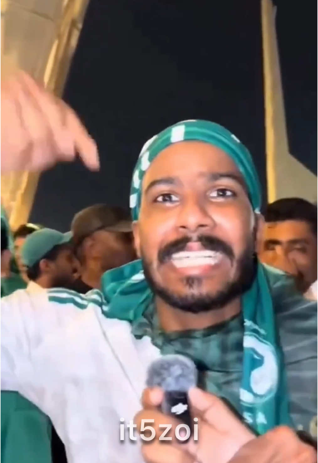 كسرنا باب كربلاء الي زعلان منها مجرد كلمة لا اكثر ولا اقل ماله داعي سب وتعميم فيكم من يسب الصحابه ويسب امنا ام المومنين ولم نعمم ولم نسب بلد معين #العراق #السعوديه #كربلاء #fyp #explore #viral #foryou #foryoupage #viralvideos #tiktok 