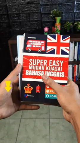 Paket ini berisi tiga buku pilihan yang membantu pembaca memahami tata bahasa, percakapan sehari-hari, dan latihan praktik untuk meningkatkan kemampuan bahasa Inggris secara cepat dan mudah. Cocok untuk pelajar, mahasiswa, dan siapa pun yang ingin memperdalam kemampuan berbahasa Inggris. #BahasaInggris #BelajarBahasaInggris #pengembangandiri 