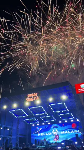 Fireworks at the closing of Swarasemesta 2025  #fyp #konsermalang #fireworks #dewa19 #swarasemesta 