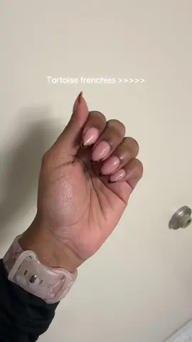I love getting a new set🤭😍 #fyp #nails #blackgirltiktok #frenchies #tortoise 