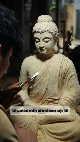 Nếu chẳng kịp về nơi Cực Lạc, ấy là ta đã tự để lỡ chính mình. Một kiếp người mải mê theo vọng tưởng, tìm hạnh phúc giữa bao điều vô thường. Đến khi chợt nhận ra, Phật ở trong tâm, Cực Lạc cũng ở trong lòng — nhưng ta đã đi quá xa, quên mất đường về.#xuongduchaian #tuongphatdep #xuonggohaianbaoloc #nghethuattactuong #adidaphat🙏🙏🙏 