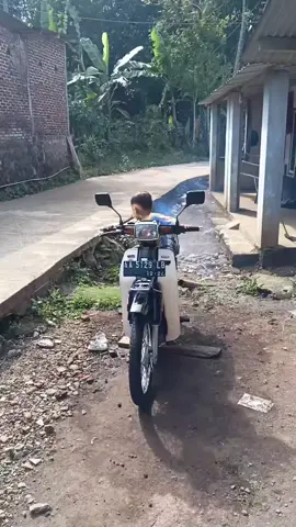 #bocil #rc100 #jetcolled #trendingvideo #clasikasik #semuaorang #viral #storywa #twostroke #fyppppppppppppppppppppppp 