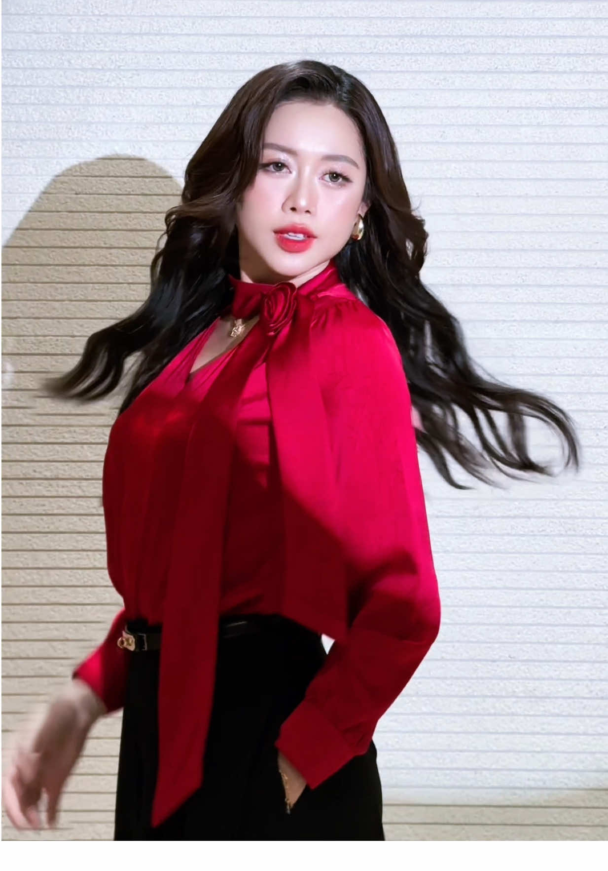 Nay cổ đỏ thắm 😝