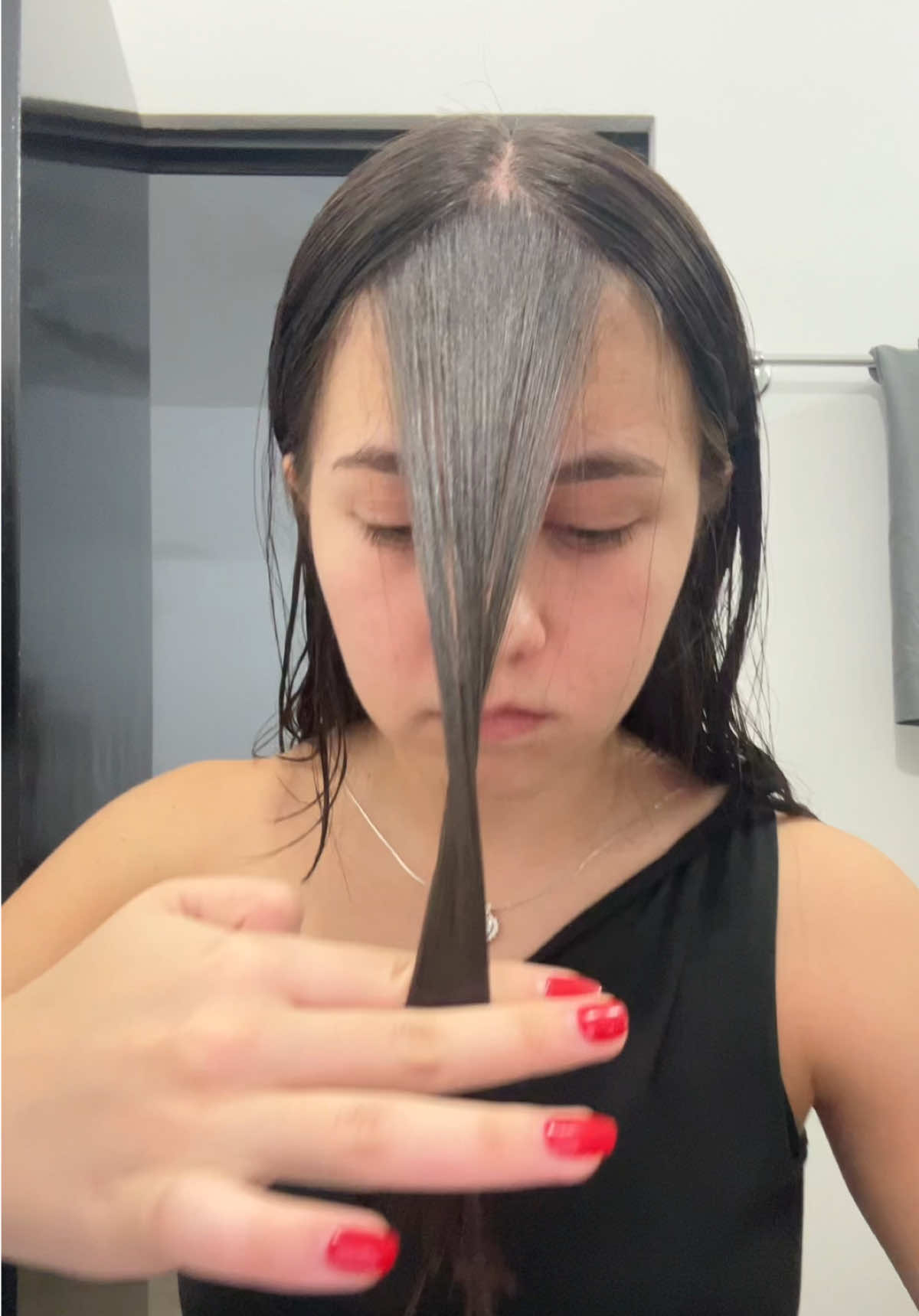 me corte el cabello sola y este es el resultado 😍😍  #corte #cabello #capas #look  (inténtalo con ayuda de un adulto ⚠️) 