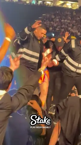Así sacaron a Yina del ring por no haber querido pelear contra La Valdiri #westcol 