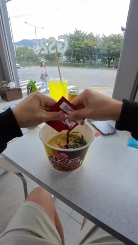 seafood ramen #koreanconveniencestore #lunch 