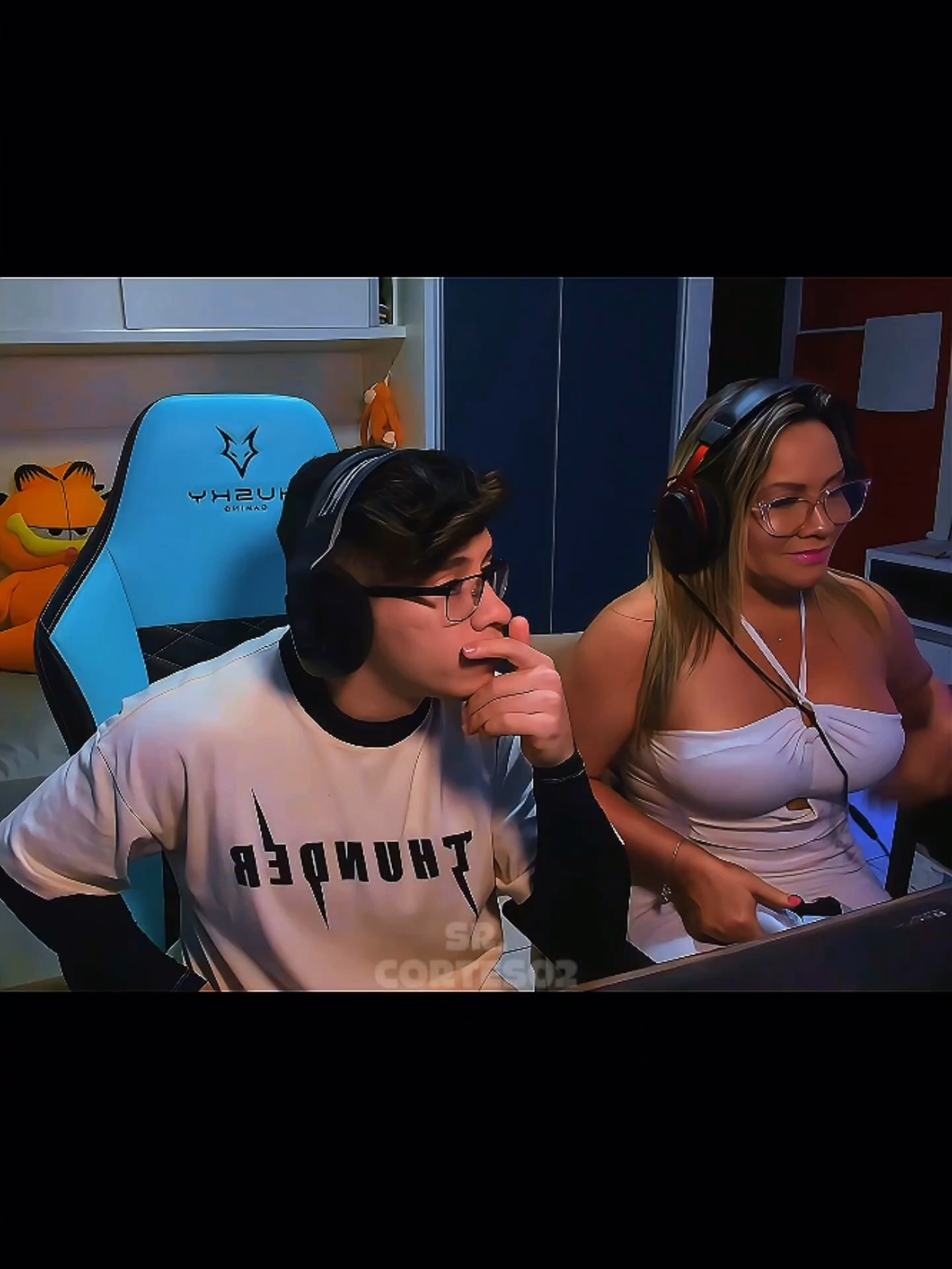 MÃE DO APELA APARECEU NA LIVE!! #apelapato #mãe #chat #engraçado #clipes #videoviral