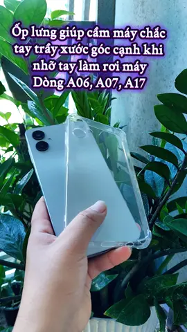 Ốp lưng bảo vệ camera tránh trầy góc cạnh khi nhỡ tay làm rơi...#optrongsuot #phukiendienthoai #oplungdienthoai #xuhuong #oplung  @Mẹ Na bến te @Mẹ Na bến te @Mẹ Na bến te 