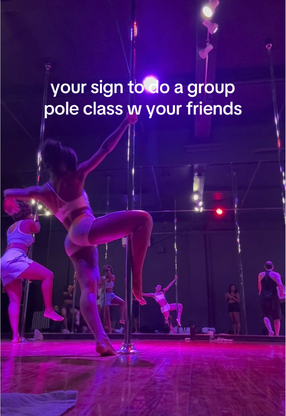 best way to celebrate my 23rd bday 💃🏽nah we had a timeee we went to Body&Pole in Chelsea NY.  They were so nice and we had so much fun! Everyone’s first time btw💅🏽 #birthday #pole #nyc #23 #birthdaygirl 