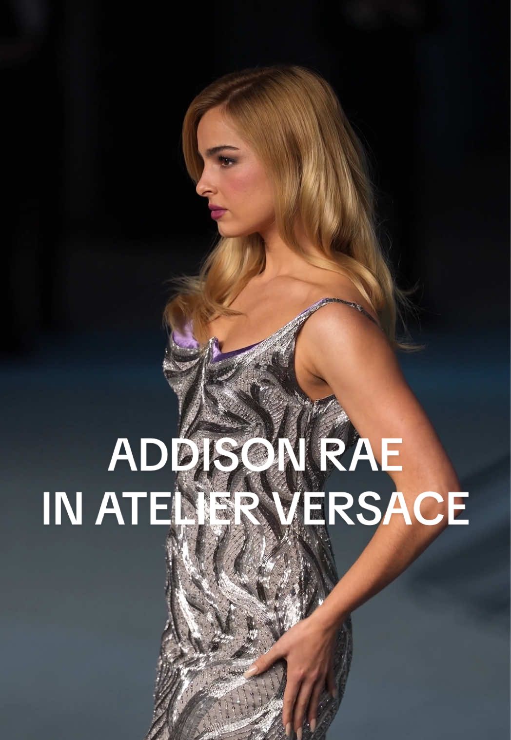 @Addison Rae wears Atelier @VERSACE to the 2025 Academy Museum Gala. What do you think of the look?  🎥 Getty  #addisonrae #addisonraeedit #academymuseumgala #redcarpet 