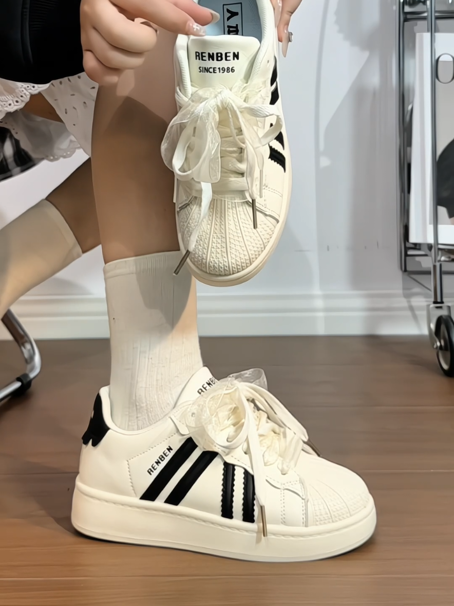 Giày nữ thể thao phối sọc mũi #giaynu #giaynuxinh #giaynuthoitrang #giaydep #giaythethao 