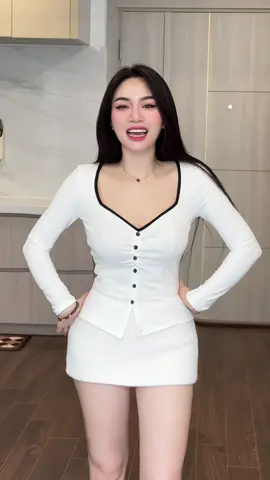 Áo thun tay dài cách điệu mấy chục cành #xuhuong ##aokieuhottrend #aothuntaydai 