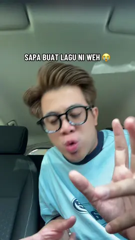 Tulis lirik lagu ni sat kat comment 😭