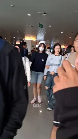Haiiii @jkt48.nala 👋 at Jenderal Ahmad Yani Airport [19102025] #jkt #nalajkt48 #nala #jkt48newera 