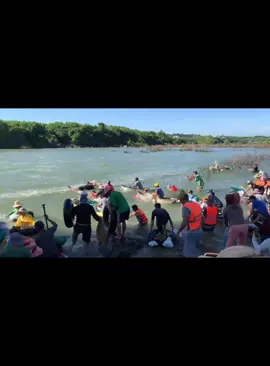 Lễ hội bắt cá Trị An ❤️. Có ai thấy idol nào trong video ko ? Ko thấy thì dô phần bình luận nha 😂😂😂#fyp #ilovetiktok #sapatv #thuydientrian 