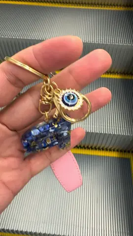 #พวงกุญแจห้อยกระเป๋า #พวงกุญแจ #ตาปีศาจ #พวงกุญแจอักษร 