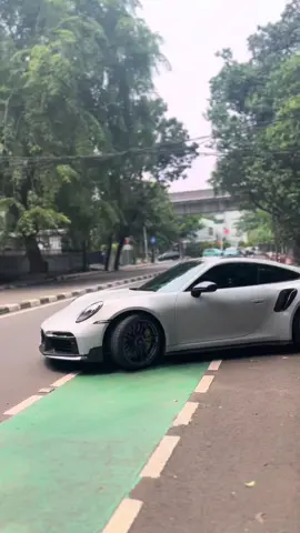 bulee german🤤🤩 #911turbos #carspotting #fyp #jakartakeren