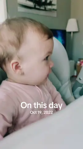Vai cat era de micaaa🥹❤️Timpuleee,ramai putin pe loc🥺 #onthisday #fyp #mama #tata #babiesoftiktok 
