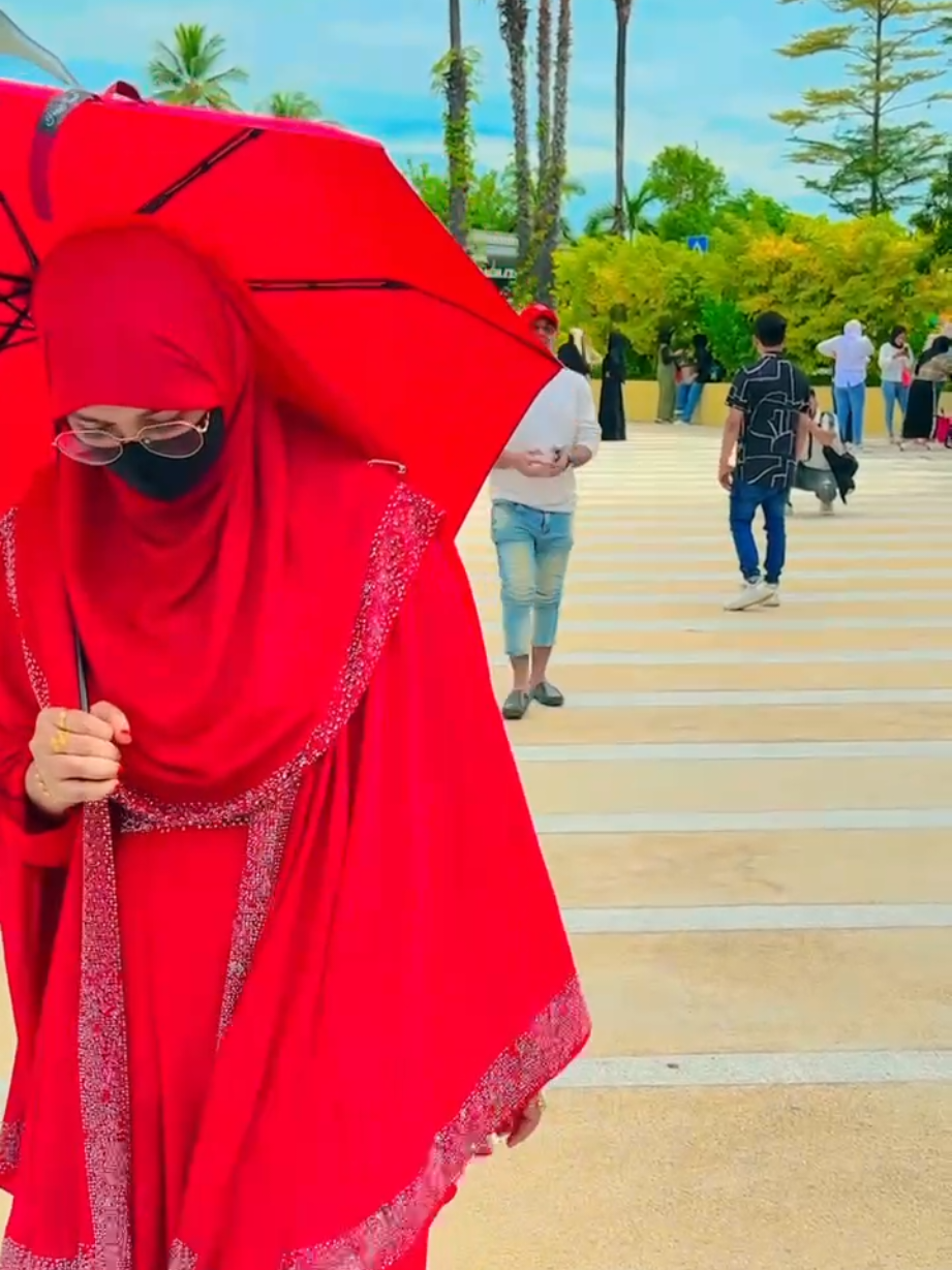 কিছু খএজছি মনে হচ্ছে  I think Singapore একবারে থেকে যাওয়ার ভিসা ♥️😆❤️ কার কার মন চাই 🇸🇬 একবারে থেকে যেতে? #fyp #foryoupage #pppppppppppppppp 