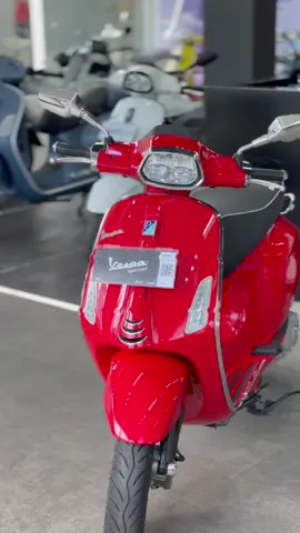 New Sprint Red Glossy ❤️ Info Pemesanan Unit, Aksesoris, Custom Cat, Angsuran Dan Lainnya Bisa Hub No : wa : 081246923729 (ekki) wa : 085888010775 (ekki) ig : vespabalicity ig : vespatiarabalinusra 📍Piaggio Vespa Imam Bonjol 507 #bali #sprints #vespabaliofficial #vespabali #fypbaliシ 
