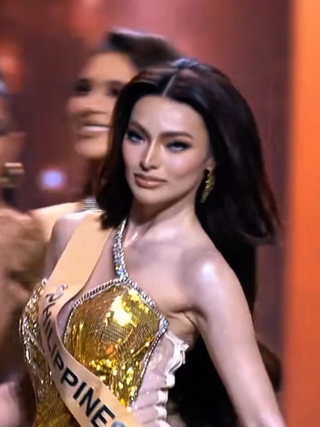 guess who‘s back... congrats emma!! 👑🧡 #missgrandinternational #emma #philippines #mgi2025 #emmamarytiglao 
