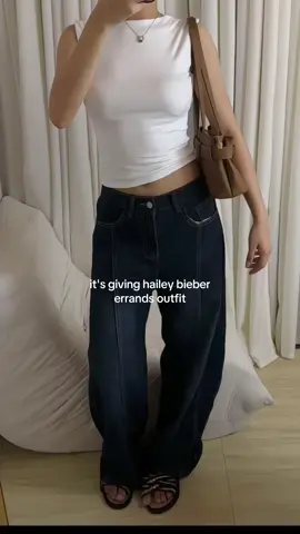 #OOTD #backlesstop #outfit #ootdfashion #outfitideas 