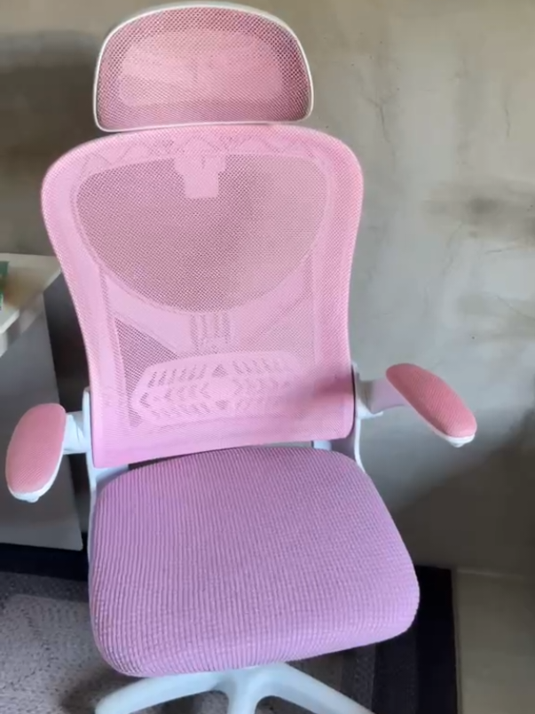 Maganda at Matibay na Ergonomic chair  high back with arm rest  adjustable Headrest #pinkchair  #ergonomicchair  #gamingchair  #officechair  #adjustable 