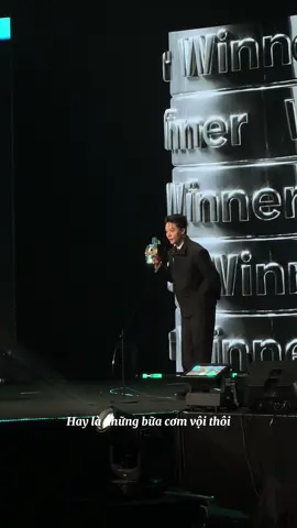 Thanh niên Việt Nam đã nói là phải làm, đã hứa là phải thực hiện🇻🇳 #TikTokAwardsVN #vinhthichanngon 