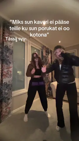 Meillä on niin tyhmiä ideoita kahestaa✌️😔 #liikkikset #metsänpeikot #fyp #barbie 